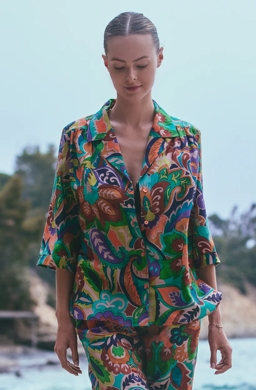 Chemise à manches courtes Athéna en coton et soie imprimée - Image 2
