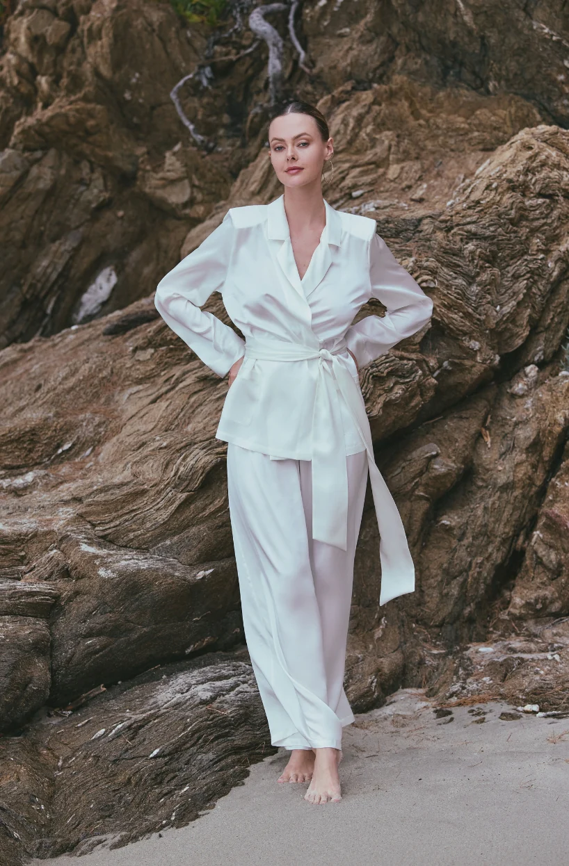 Pyjama élégant Artémis en soie blanche - Image 3