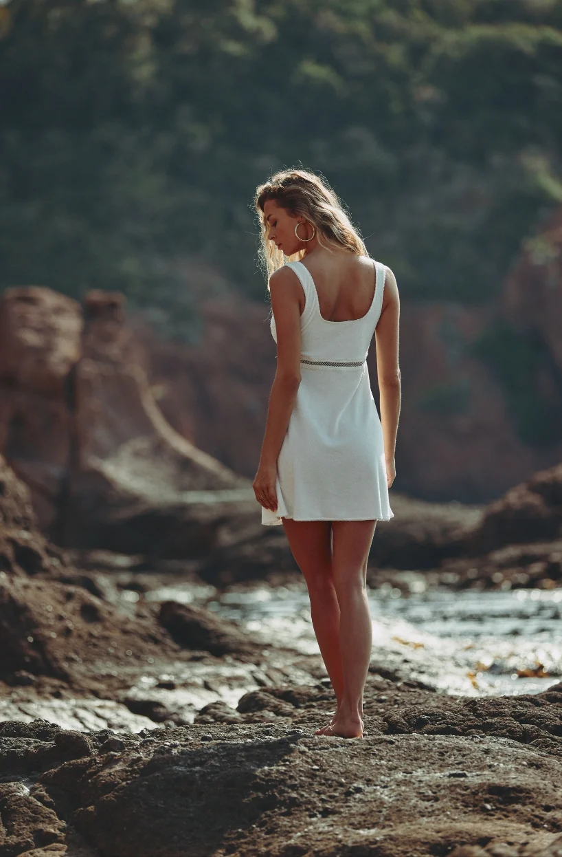 Robe courte Céleste en molleton de coton et dentelle blanche - Image 3
