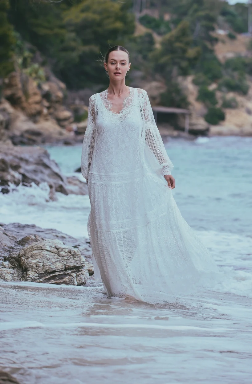 Robe longue Angèle en dentelle blanche - Image 2
