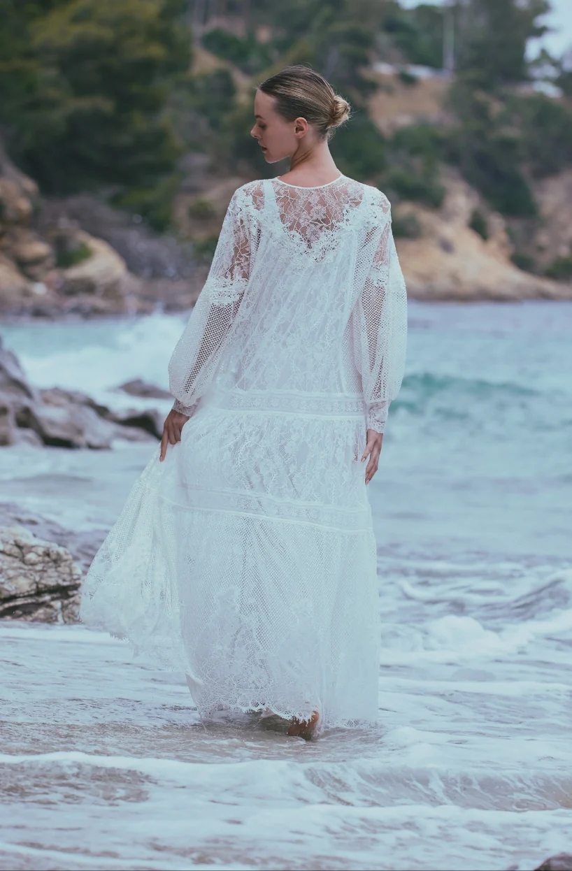 Robe longue Angèle en dentelle blanche - Image 3
