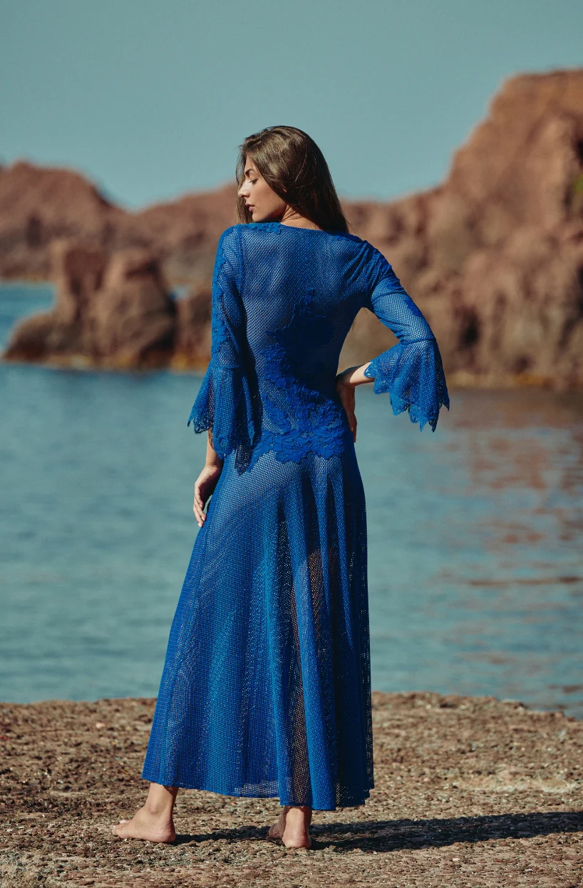 Robe longue sexy Céleste en résille et dentelle bleue - Image 4